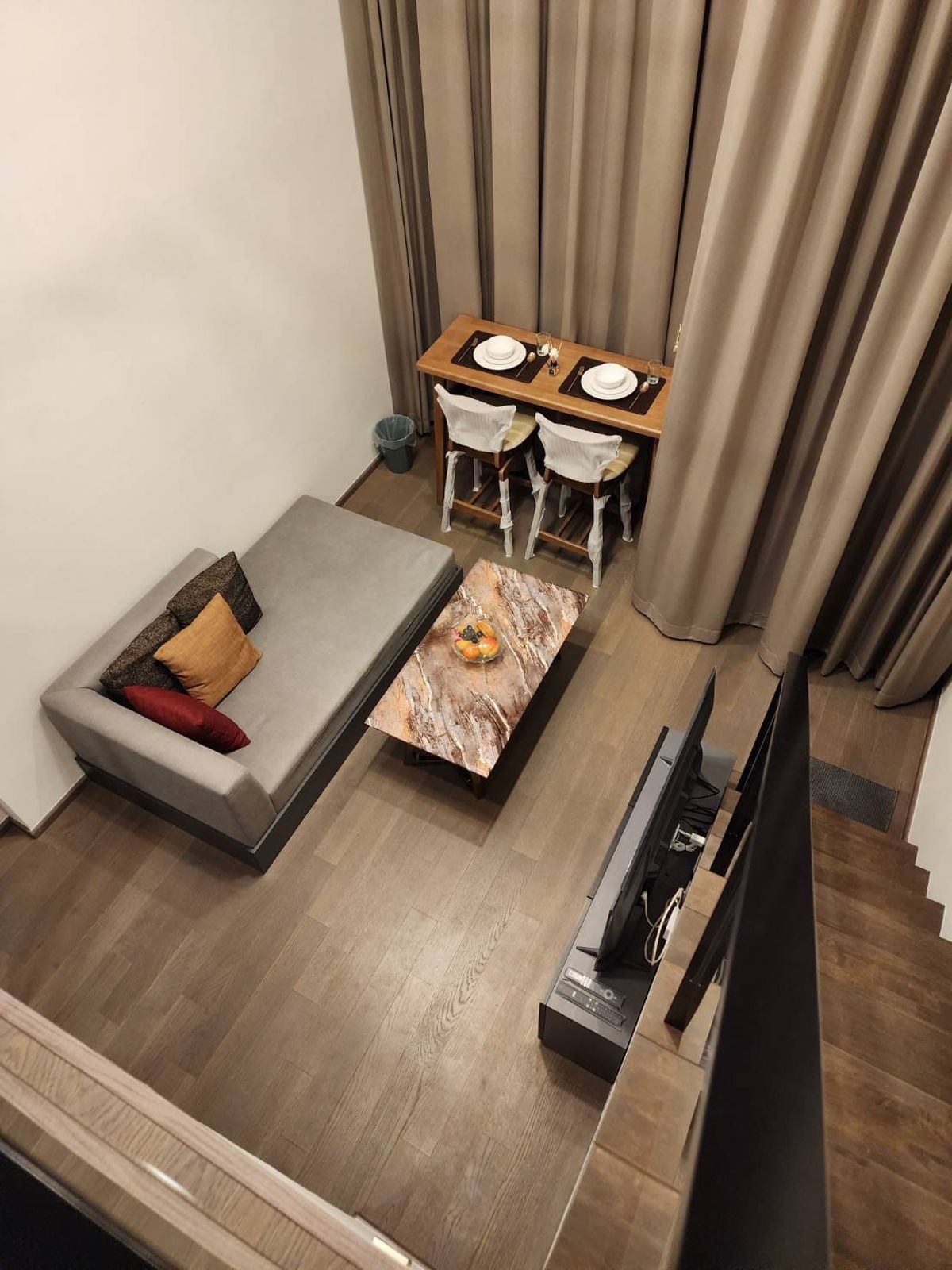 คอนโดสยาม จุฬา สามย่าน : Park Origin Chula Samyan【𝐒𝐄𝐋𝐋 & 𝐑𝐄𝐍𝐓】🔥ห้องนี้ตกแต่งสไตล์ Modern Luxe ด้วยเฟอร์นิเจอร์บิ้วอินแบบ Custom-made🔥 ติดต่อไลน์ไอดี: @hacondo