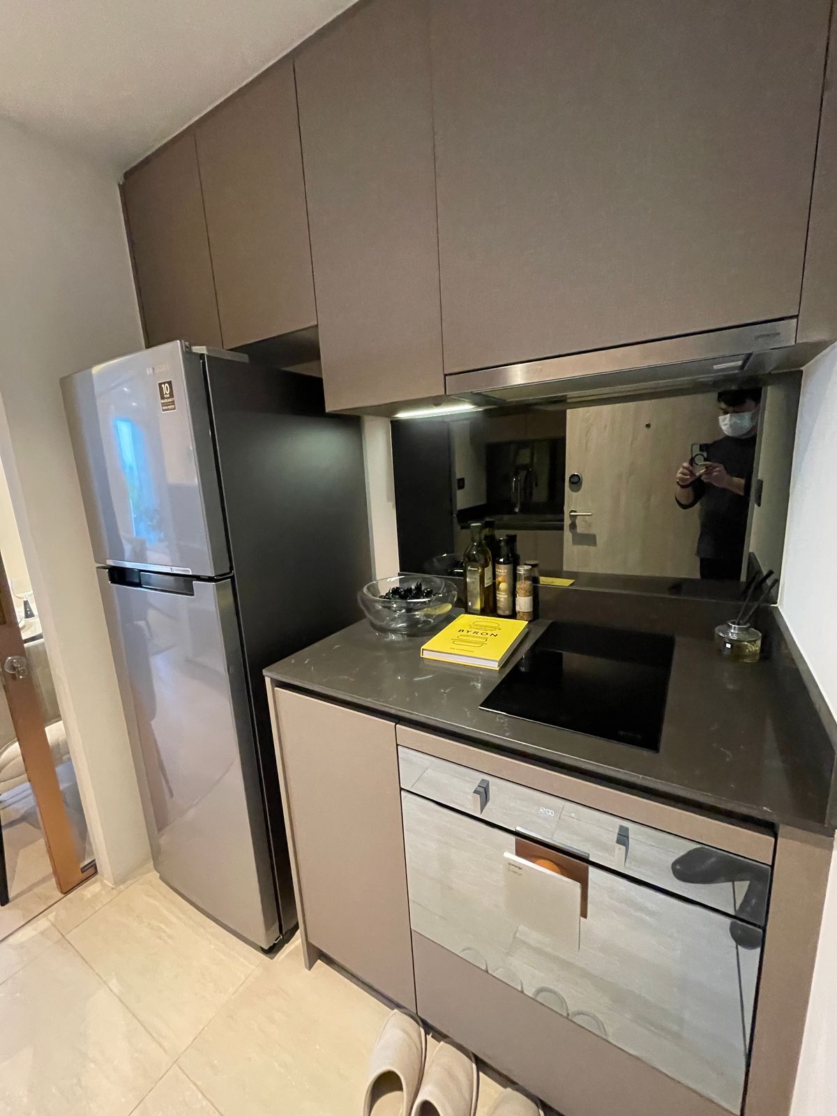 ขายคอนโดวิทยุ ชิดลม หลังสวน : ขาย Craft Ploenchit คอนโด Low Rise หรู ใกล้ BTS เพลินจิต (ซอยนายเลิศ) 1 ห้องนอน ระเบียงทิศใต้