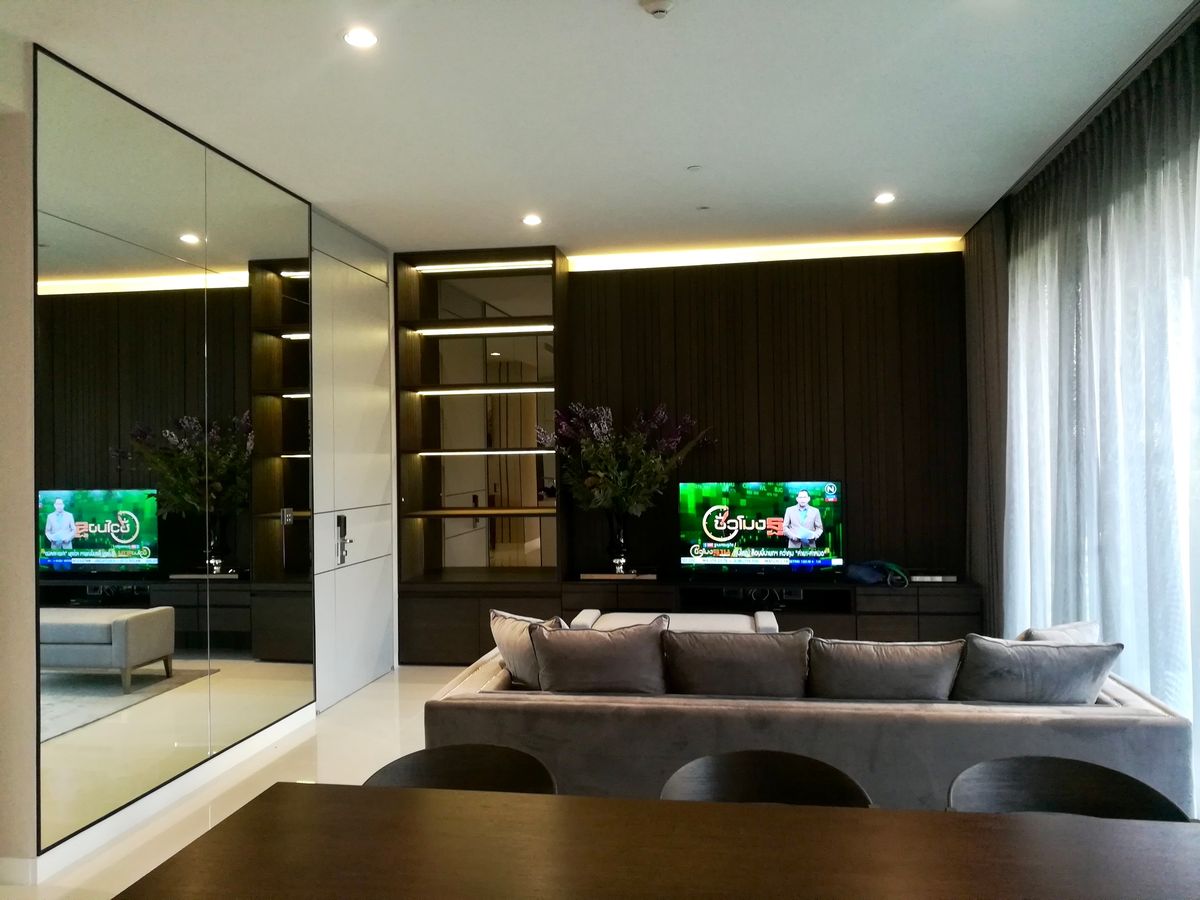 ให้เช่าคอนโดสุขุมวิท อโศก ทองหล่อ : VITTORIO Sukhumvit 39: 2bed 3bath 141.67sqm. 150,000/mth Am: 0656199198