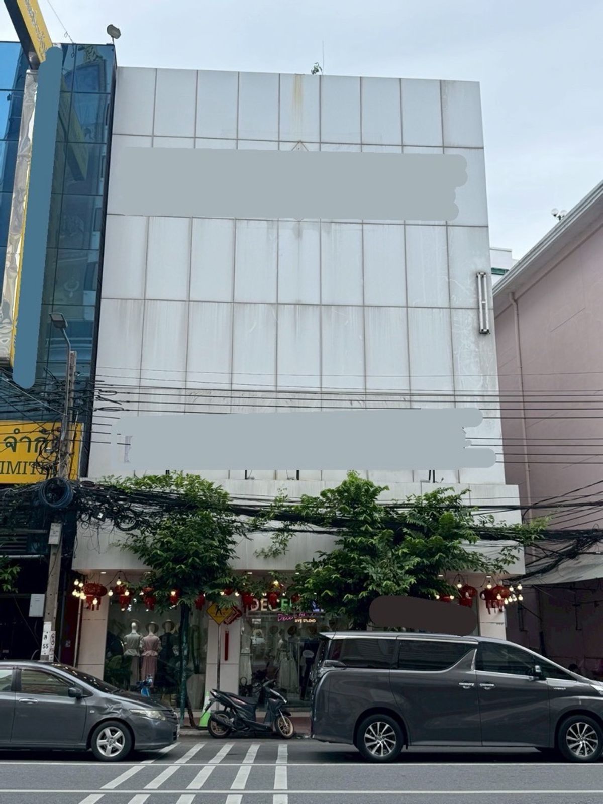 ให้เช่าอาคารพาณิชย์เยาวราช บางลำพู : อาคารพาณิชย์ให้เช่า ริมถนนเยาวราช
เหมาะทำโฮสเทล ร้านอาหาร โชว์รูม