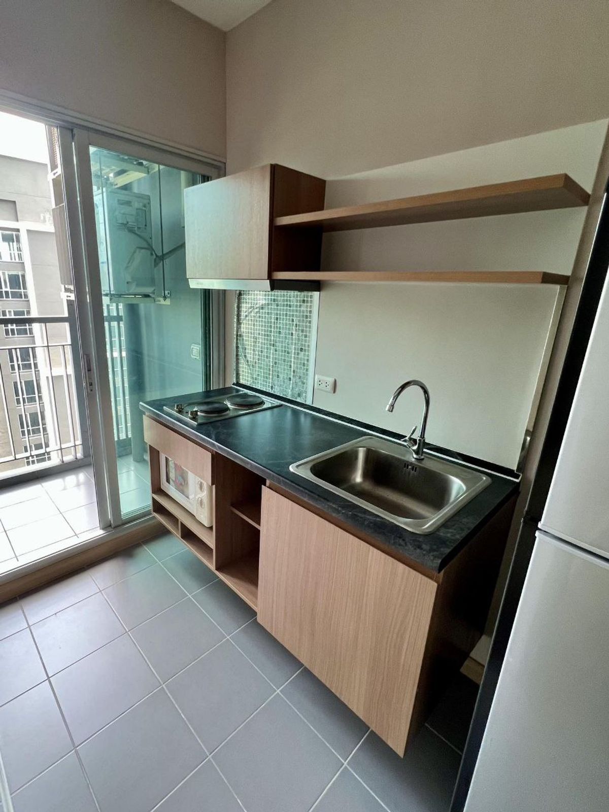 CondoThaphra, Talat Phlu, Wutthakat : The Tempo Grand Sathorn Wutthakat【𝐒𝐄𝐋𝐋 & 𝐑𝐄𝐍𝐓】🔥Decorate your room in a Cozy Minimal style using natural tones, complete with all the necessities and full functions🔥 Contact Line ID: @hacondo