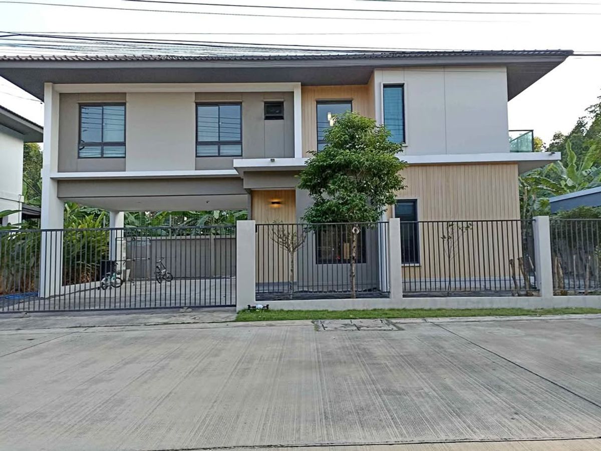ให้เช่าบ้านปทุมธานี รังสิต ธรรมศาสตร์ : ให้เช่าบ้านเดี่ยว พร้อมเข้าอยู่ คลองสี่ธัญญะ ทำเลดี เดินทางสะดวก ใกล้โรงเรียนสวนกุหลาบรังสิต โฮมโปร 