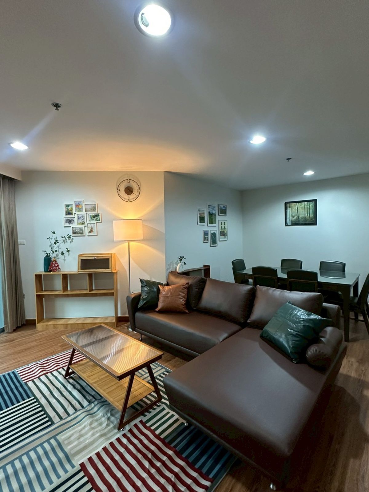 For RentCondoRama9, Petchburi, RCA : For Rent 2 Bedroom 2 Bathroom 96 SQ.M Fully Furniture + Call Now