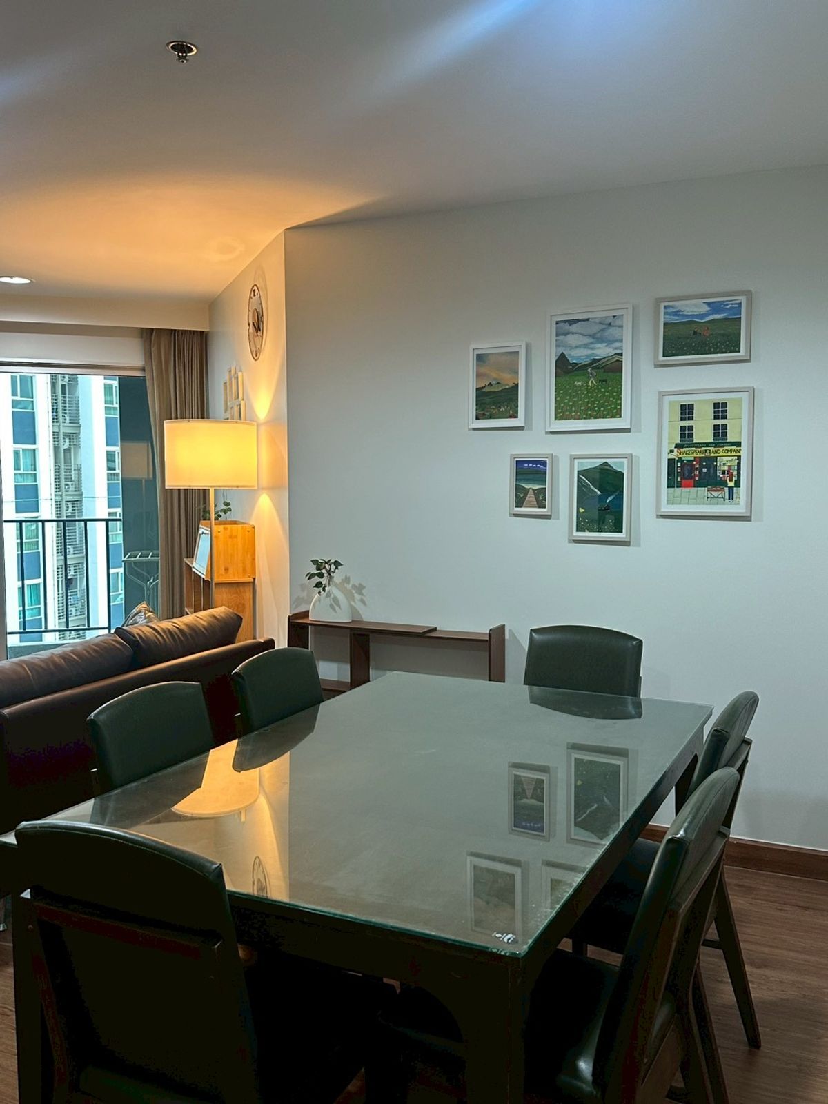 ให้เช่าคอนโดพระราม 9 เพชรบุรีตัดใหม่ RCA : NEWLY ROOM FOR RENT 2 BEDROOM 2 BATHROOM 96 SQ.M   READY TO MOVE -- CALL NOW 094-641-5974