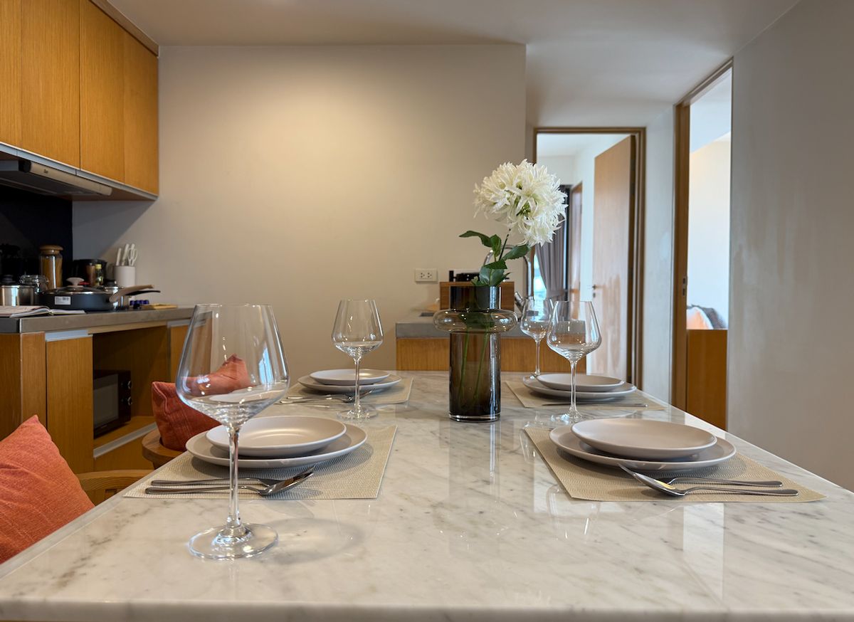 ให้เช่าคอนโดสุขุมวิท อโศก ทองหล่อ : 🔥ให้เช่าด่วน🔥 สำหรับเช่าระยะสั้น   ห้องสวย พร้อมอยู่ เฟอร์ครบ โลเคชั่นดี  ใจกลางพร้อมพงษ์ 🚆✨