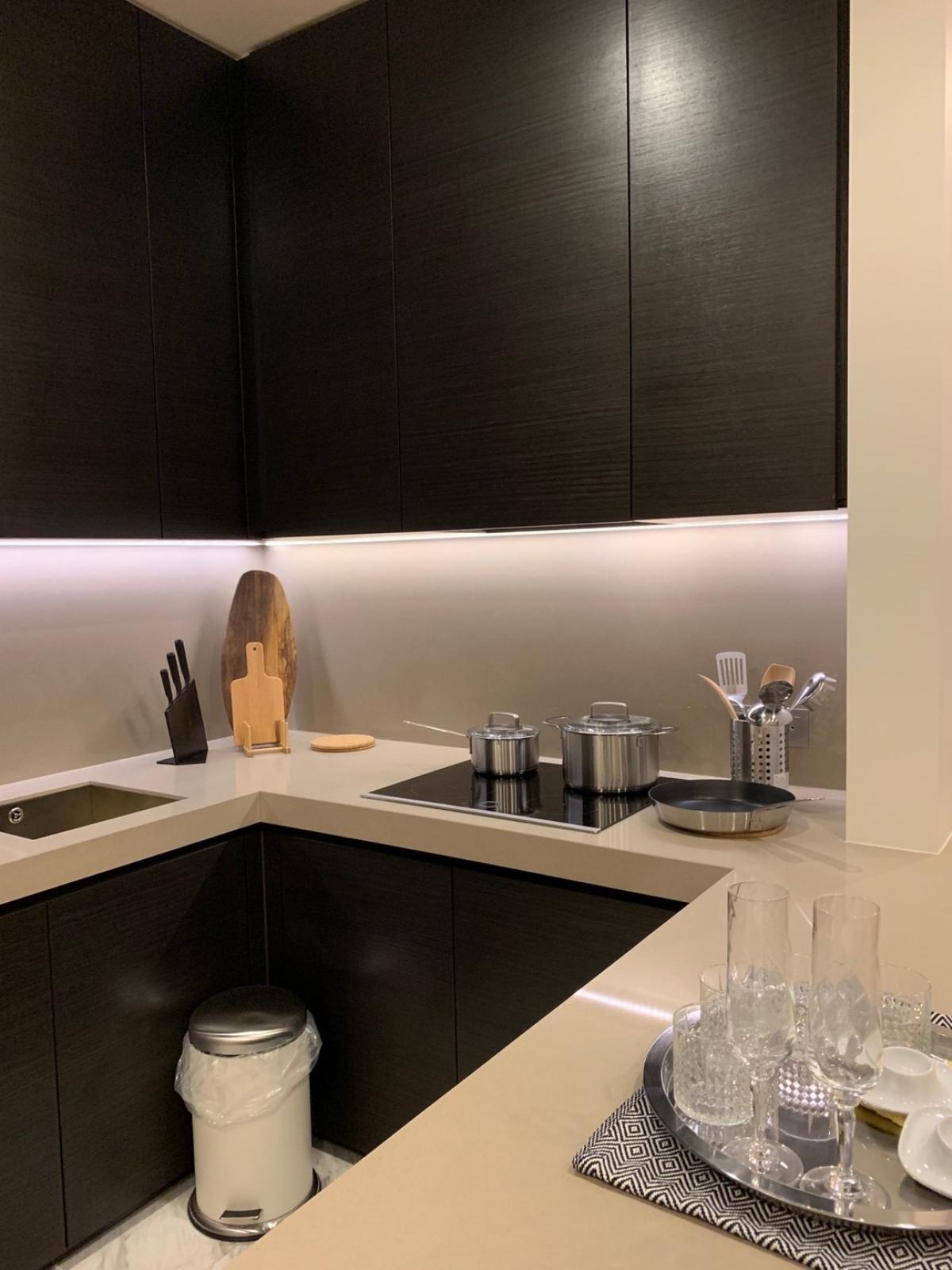 ให้เช่าคอนโดสีลม ศาลาแดง บางรัก : Saladaeng One, 2 bed, 110000 per month