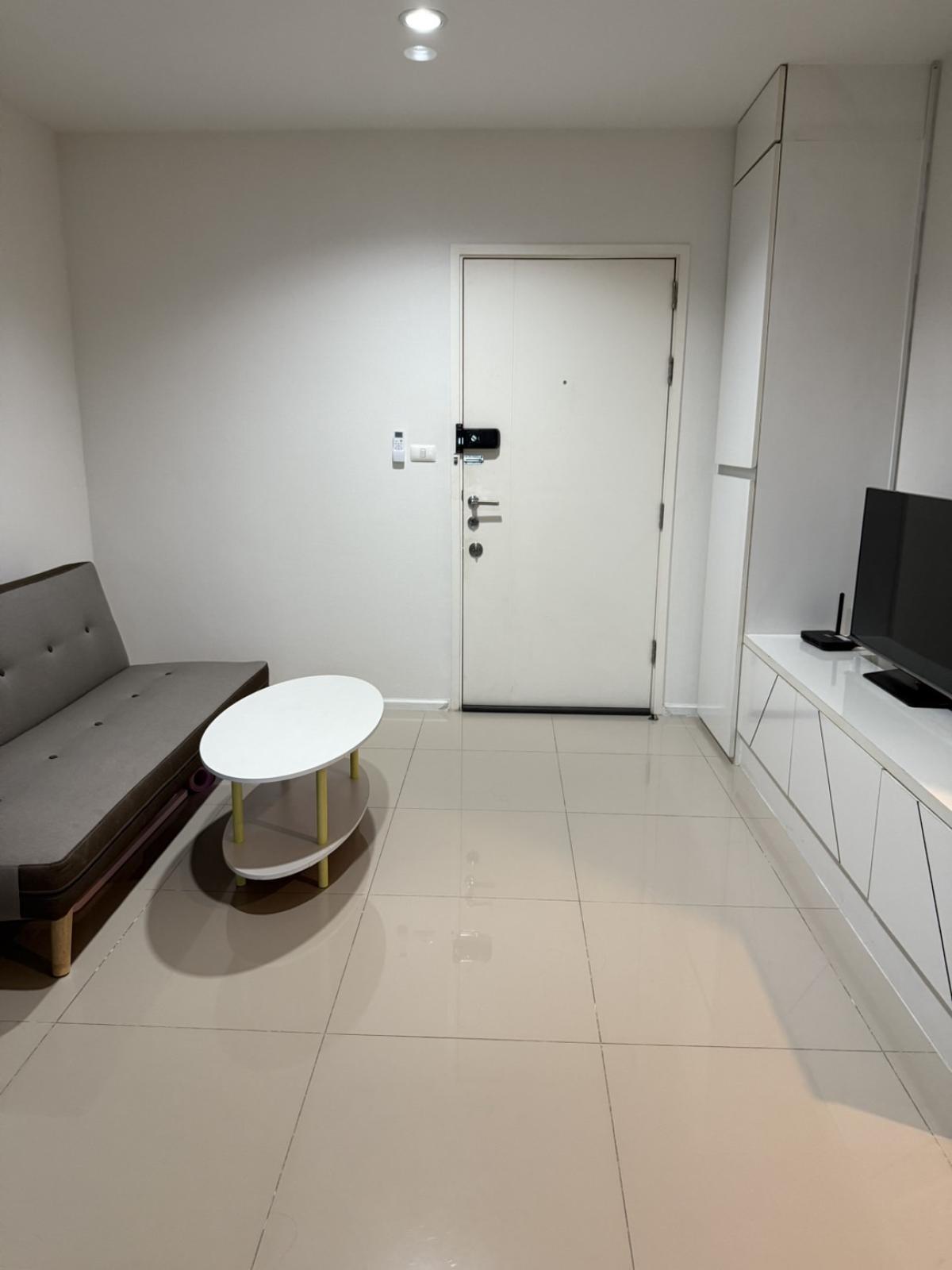 ขายคอนโดพระราม 9 เพชรบุรีตัดใหม่ RCA : 03/04/2026, รวมค่าโอน✨ ขายคอนโด Aspire Rama 9 ห้องสวย ทำเลดี ใกล้ MRT พระราม 9! 🏙️ 0642748883