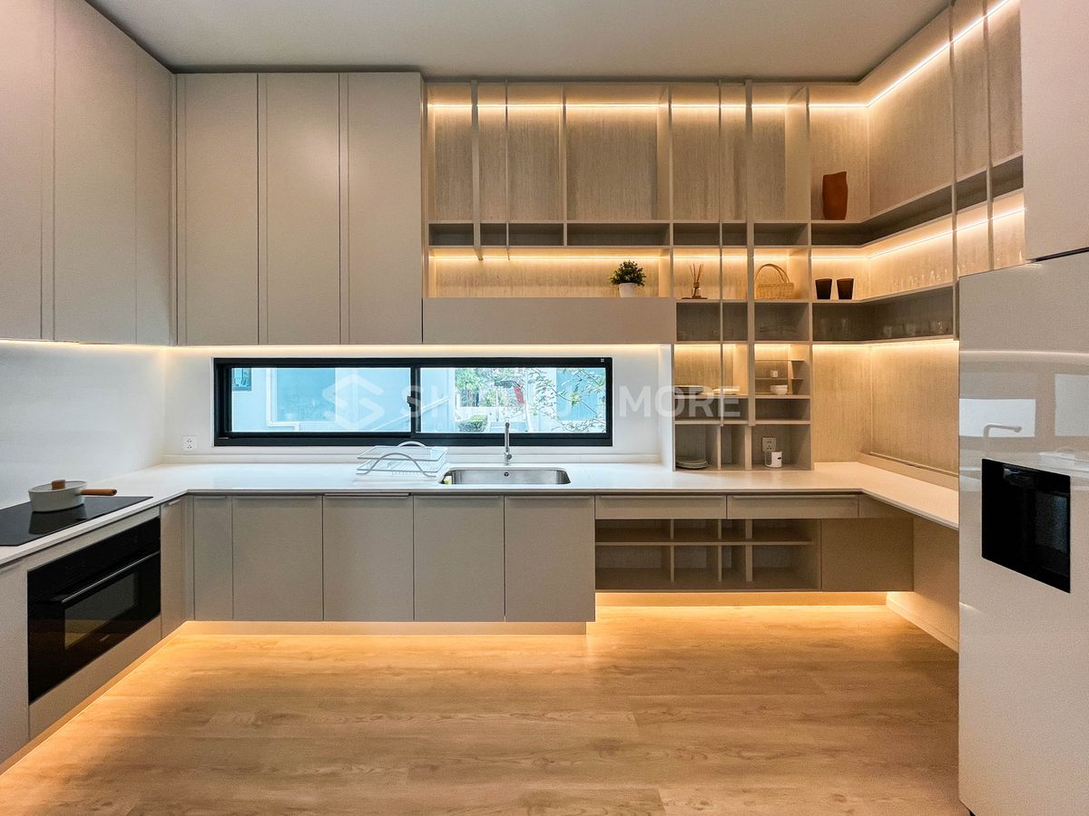 HousePattanakan, Srinakarin : House for rent, Vive Krungthep Kreetha project, rental price 430,000 baht, with sale price [Hsr250502]