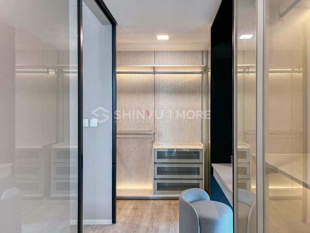 HousePattanakan, Srinakarin : House for rent, Vive Krungthep Kreetha project, rental price 430,000 baht, with sale price [Hsr250502]