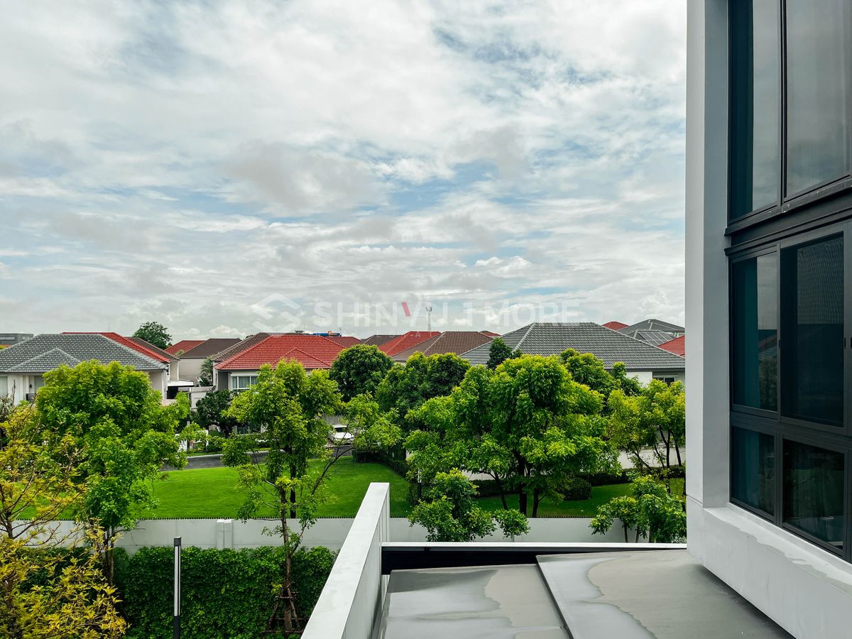 HousePattanakan, Srinakarin : House for rent, Vive Krungthep Kreetha project, rental price 430,000 baht, with sale price [Hsr250502]