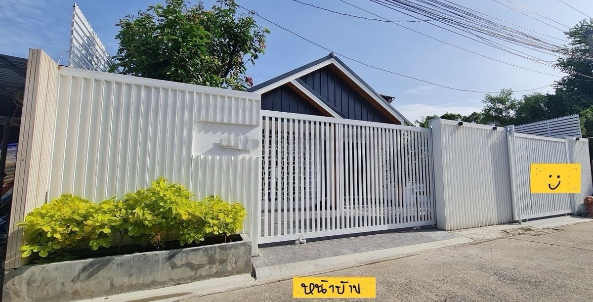 ขายบ้านเกษตร นวมินทร์ ลาดปลาเค้า : 🏡 ขายบ้านเดี่ยวโมเดิร์น 3 ห้องนอน พร้อมคอร์ทยาร์ดกลางบ้าน สงบ ร่มรื่น ตอบโจทย์ทั้งอยู่อาศัยและปล่อยเช่า เดินทางสะดวกเพียงไม่กี่นาทีถึงเลียบด่วน