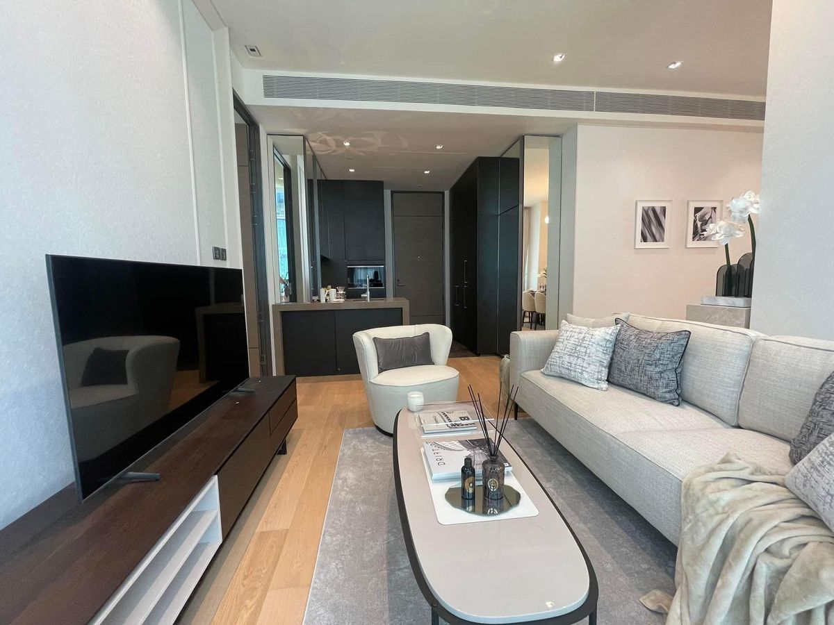 ให้เช่าคอนโดวิทยุ ชิดลม หลังสวน : NOK-131 เช่าคอนโด 28 ชิดลม Courtyard Suite Rare Item