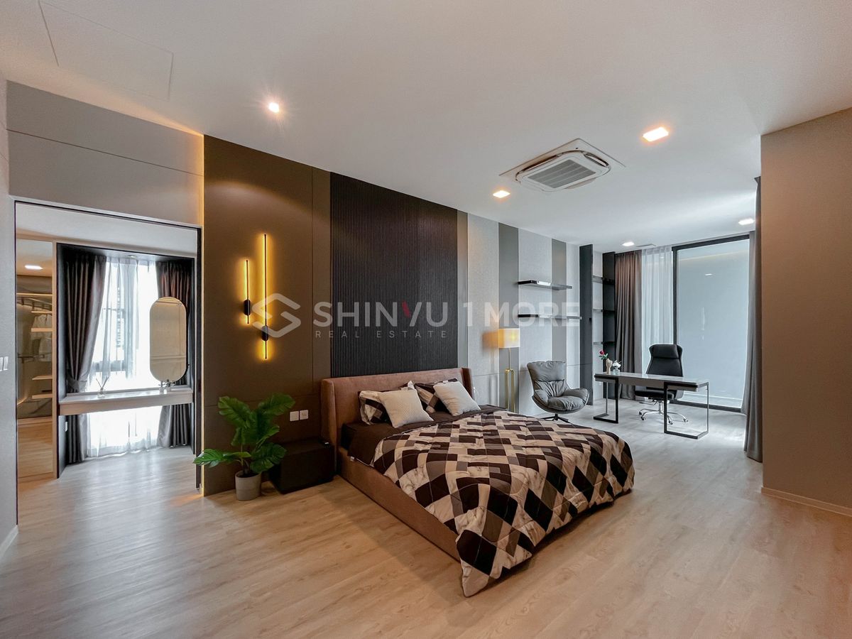 HousePattanakan, Srinakarin : House for rent, Vive Krungthep Kreetha project, rental price 350,000 baht, with sale price [Hsr250501]