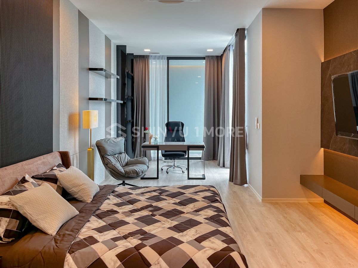 HousePattanakan, Srinakarin : House for rent, Vive Krungthep Kreetha project, rental price 350,000 baht, with sale price [Hsr250501]