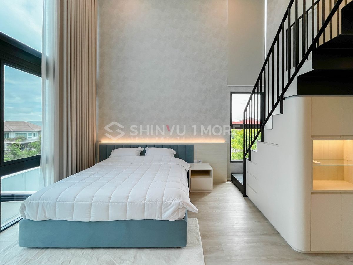 HousePattanakan, Srinakarin : House for rent, Vive Krungthep Kreetha project, rental price 430,000 baht, with sale price [Hsr250502]