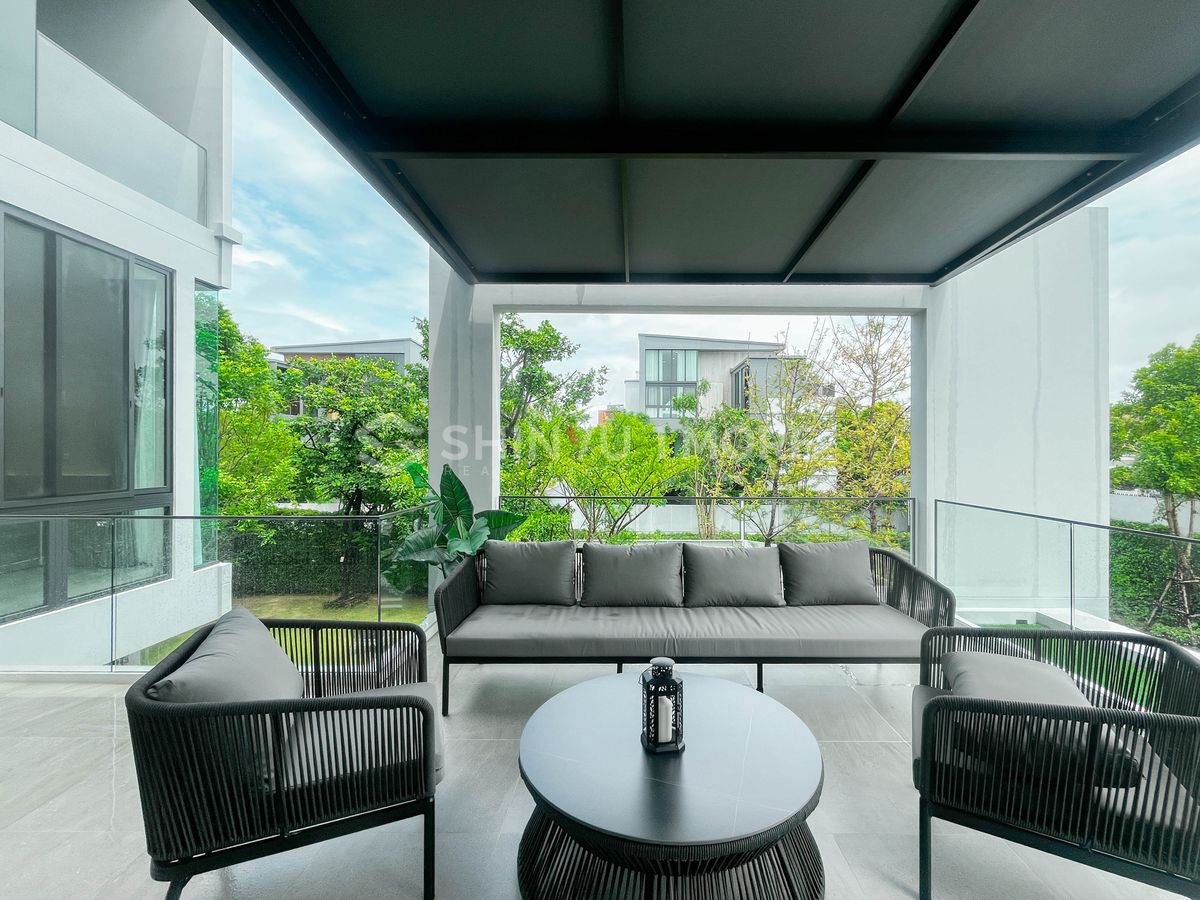 HousePattanakan, Srinakarin : House for rent, Vive Krungthep Kreetha project, rental price 430,000 baht, with sale price [Hsr250502]