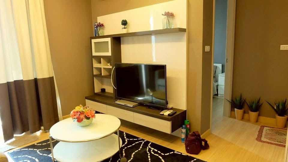 For RentCondoRama9, Petchburi, RCA : 🔥For urgent rent🔥True Thonglor, separate room, complete with furniture and electrical appliances!! Ready to move in