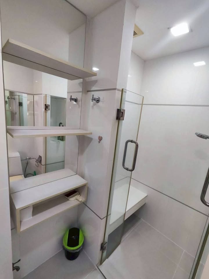 For RentCondoRama9, Petchburi, RCA : 🔥For urgent rent🔥True Thonglor, separate room, complete with furniture and electrical appliances!! Ready to move in