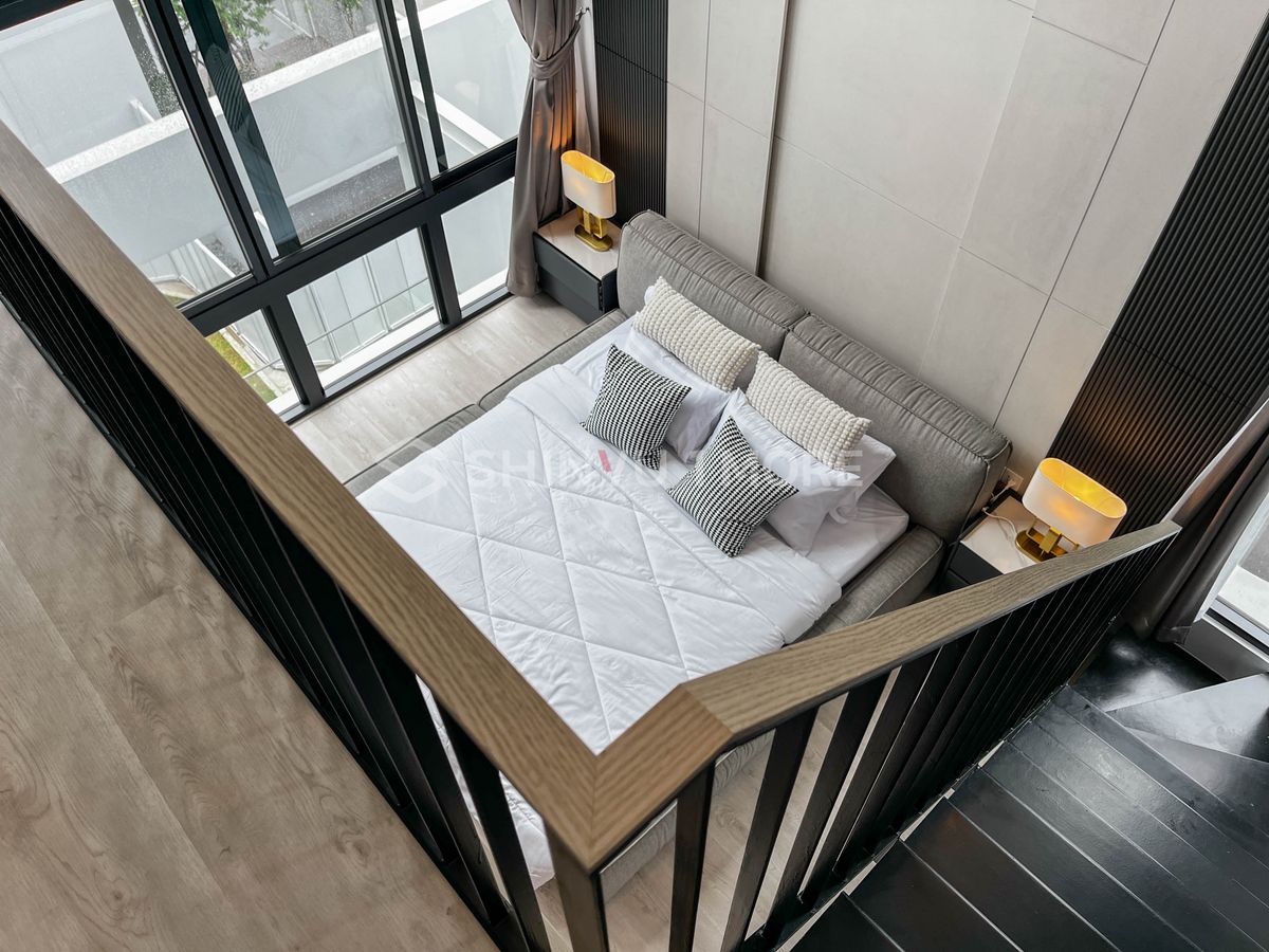 HousePattanakan, Srinakarin : House for rent, Vive Krungthep Kreetha project, rental price 350,000 baht, with sale price [Hsr250501]