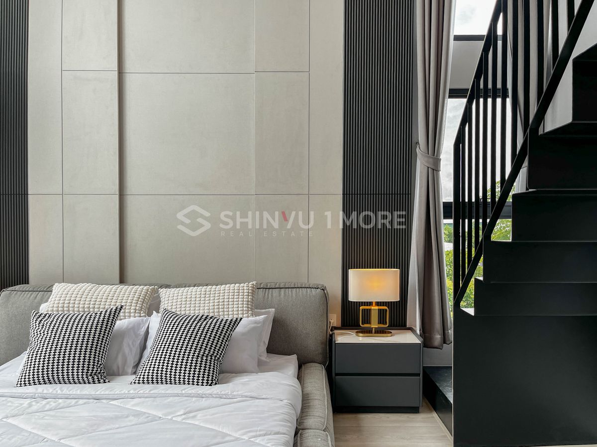 HousePattanakan, Srinakarin : House for rent, Vive Krungthep Kreetha project, rental price 350,000 baht, with sale price [Hsr250501]