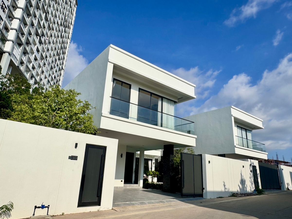 ขายพัทยา บางแสน ชลบุรี สัตหีบ : วิลล่าหรู LUXURY VISTA VILLA