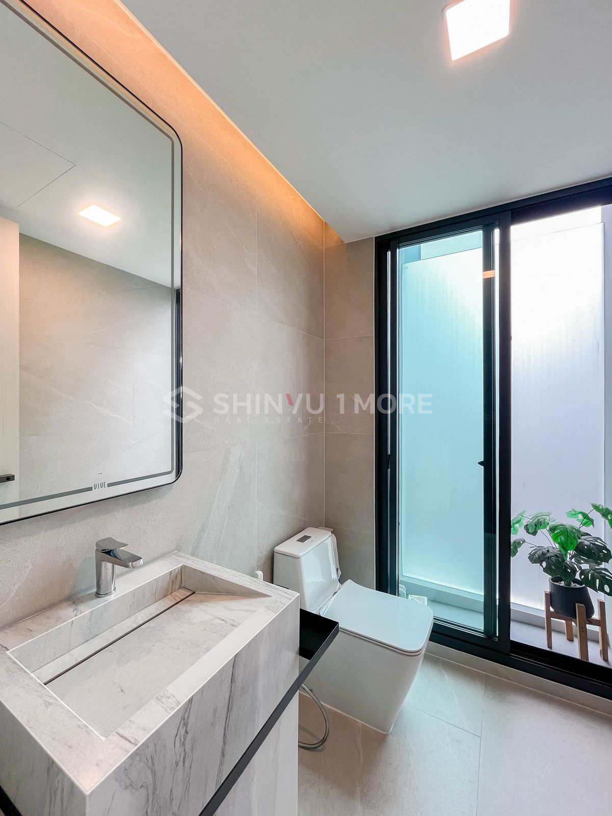 HousePattanakan, Srinakarin : House for rent, Vive Krungthep Kreetha project, rental price 430,000 baht, with sale price [Hsr250502]