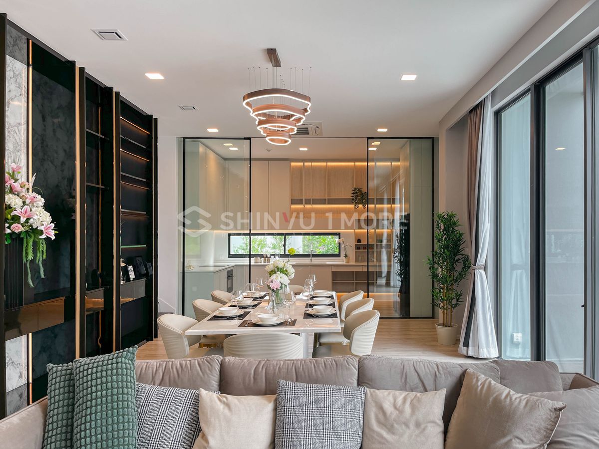 HousePattanakan, Srinakarin : House for rent, Vive Krungthep Kreetha project, rental price 350,000 baht, with sale price [Hsr250501]