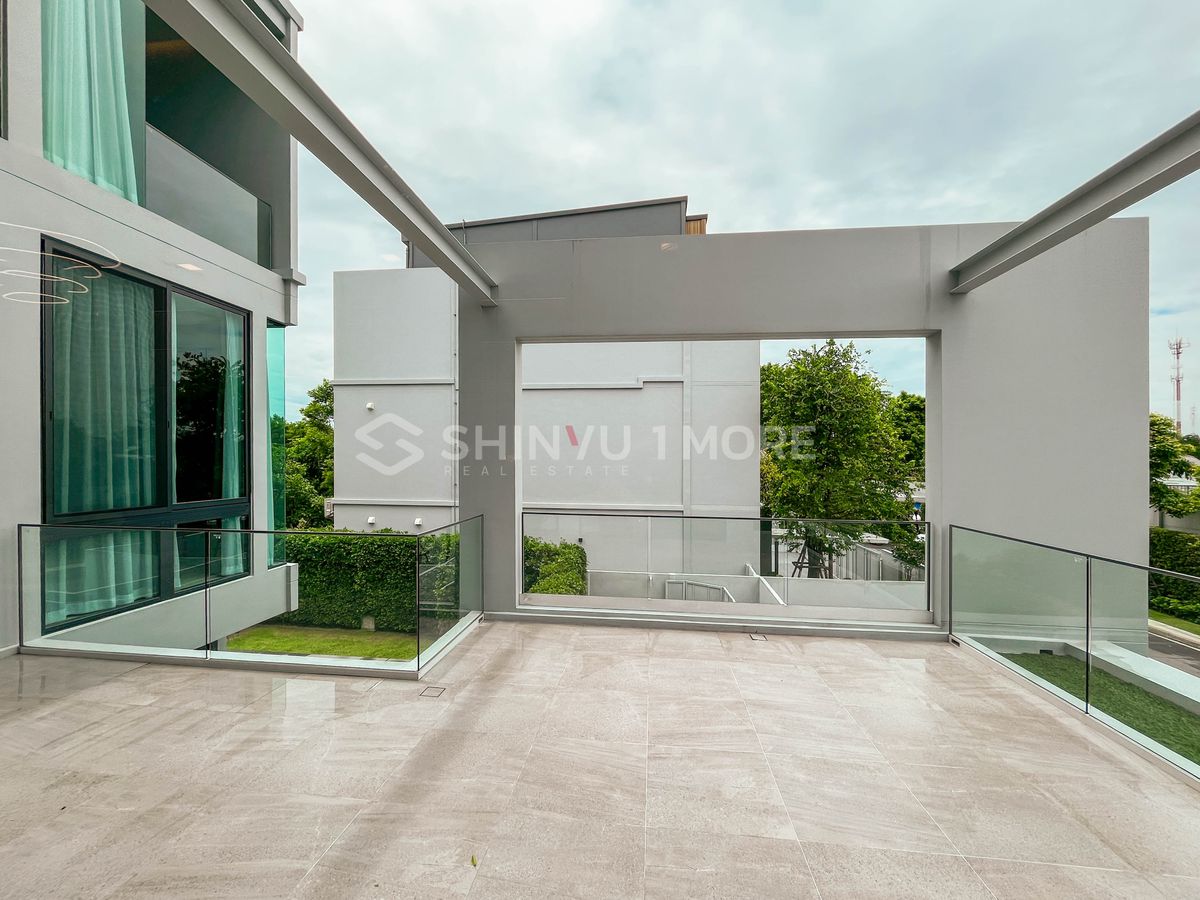 HousePattanakan, Srinakarin : House for rent, Vive Krungthep Kreetha project, rental price 350,000 baht, with sale price [Hsr250501]