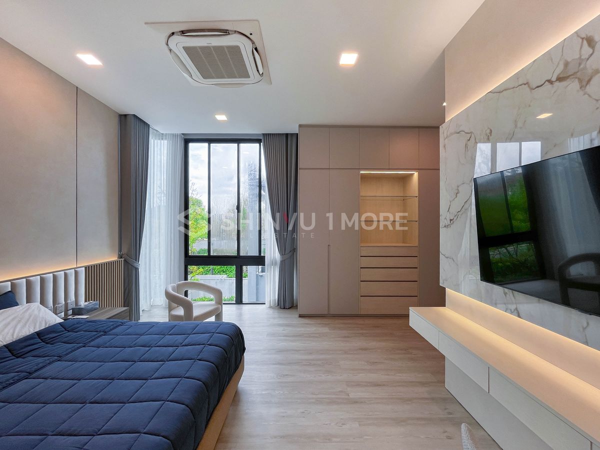 HousePattanakan, Srinakarin : House for rent, Vive Krungthep Kreetha project, rental price 430,000 baht, with sale price [Hsr250502]
