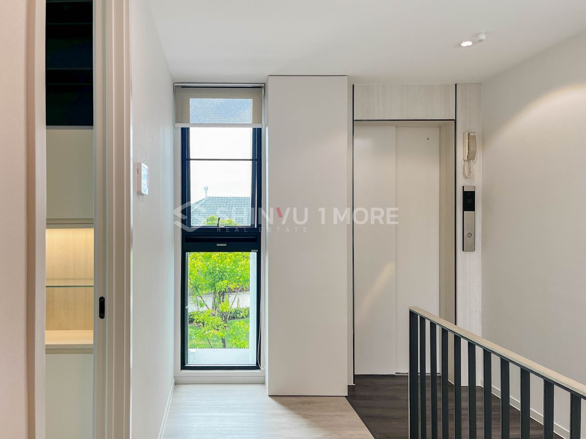 HousePattanakan, Srinakarin : House for rent, Vive Krungthep Kreetha project, rental price 430,000 baht, with sale price [Hsr250502]