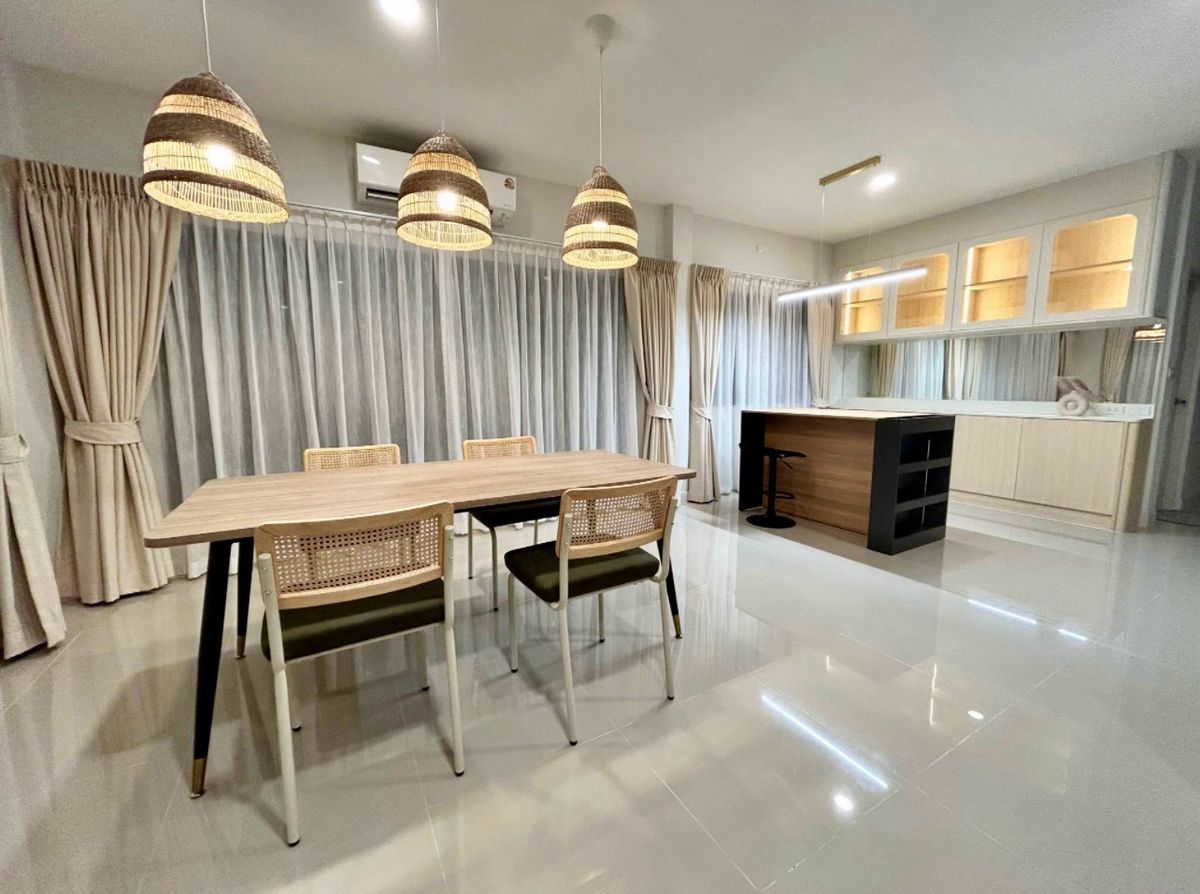 For RentHouseBangna, Bearing, Lasalle : 💥 HOT DEAL💥 3 Bedroom House for rent **Grande Pleno Sukhumvit Bangna, Close to Mega Bangna about 1 km