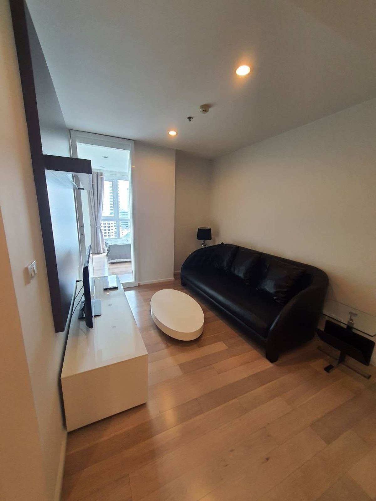 For RentCondoNana, North Nana,Sukhumvit13, Soi Nana : 15 Sukhumvit Residences
