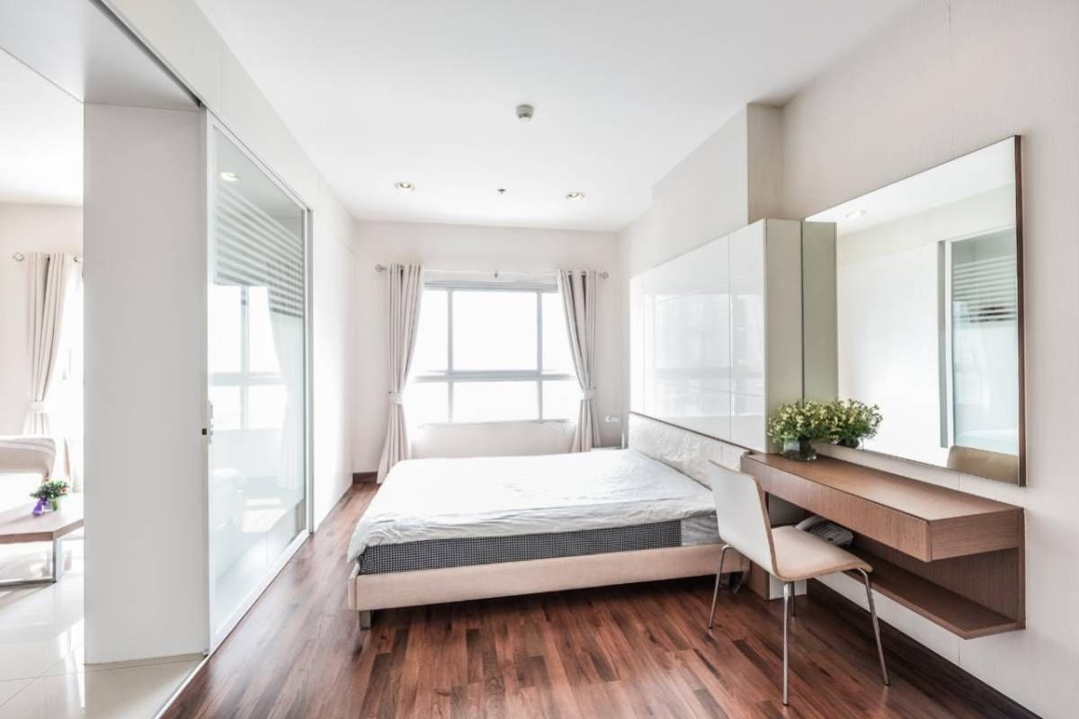 For RentCondoWongwianyai, Charoennakor : Q House Condo Sathorn, 1 bed, 20000 per month