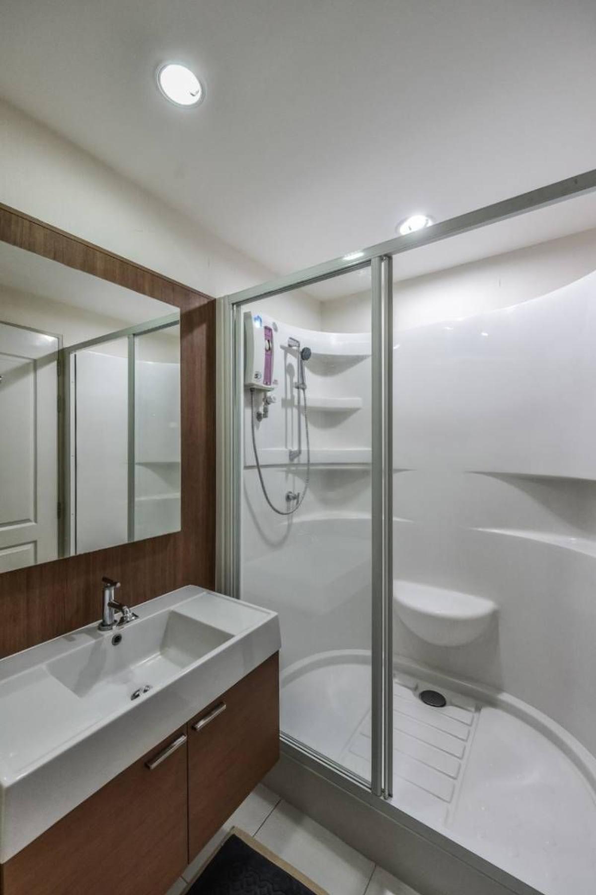 For RentCondoWongwianyai, Charoennakor : Q House Condo Sathorn, 1 bed, 20000 per month