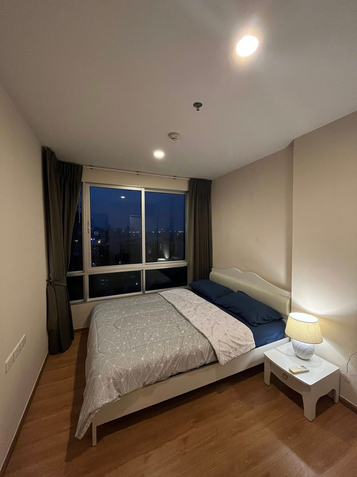 ให้เช่าคอนโดอ่อนนุช อุดมสุข : For Rent: The Base Sukhumvit 77  💰 Rent: 15,000 THB/month 📌 Ref: T1789 📲 LINE ID: @323gqmho