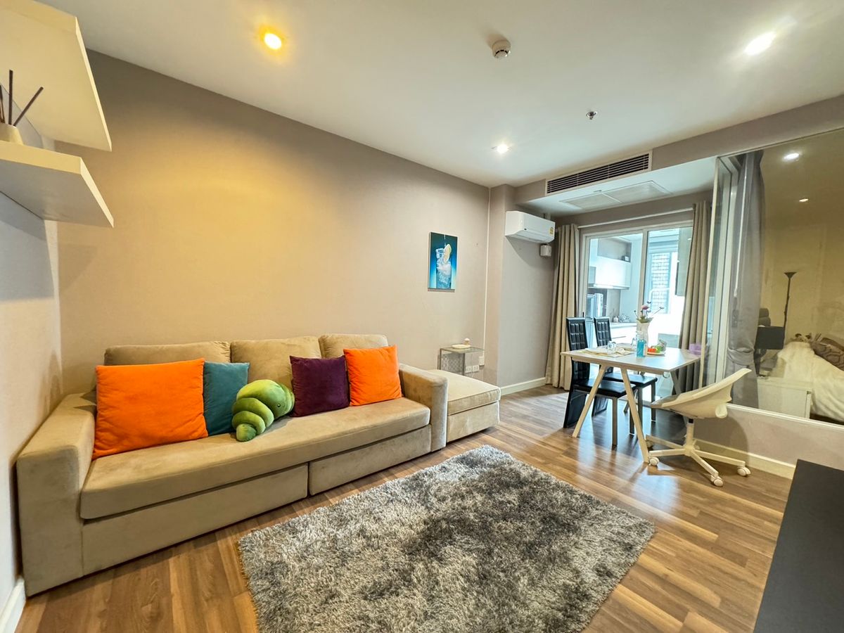 ให้เช่าคอนโดท่าพระ ตลาดพลู วุฒากาศ : ห้องสวยมาก ใกล้ bts โพนิมิตร The Room Sathorn Taksin ขนาด 45 ตรม ให้เช่า 16,000/เดือน