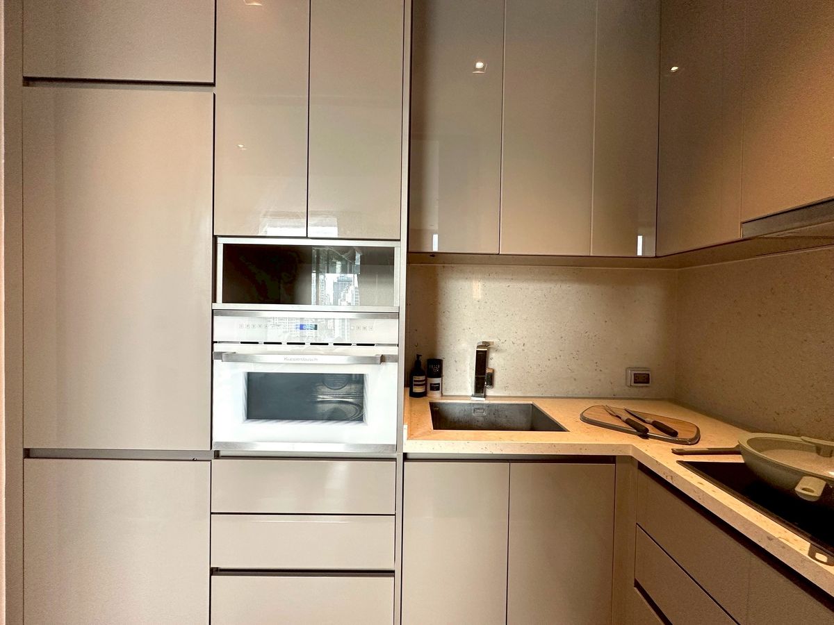 For RentCondoSukhumvit, Asoke, Thonglor : ✨ For Rent: The Diplomat 39 – A luxury condominium in the heart of Sukhumvit 39. Featuring 2 bedrooms, newly renovated, fully furnished, with stunning high-floor city views. located near BTS Phrom Phong, EmQuartier, Emporium, and Benjasiri Park 🌳