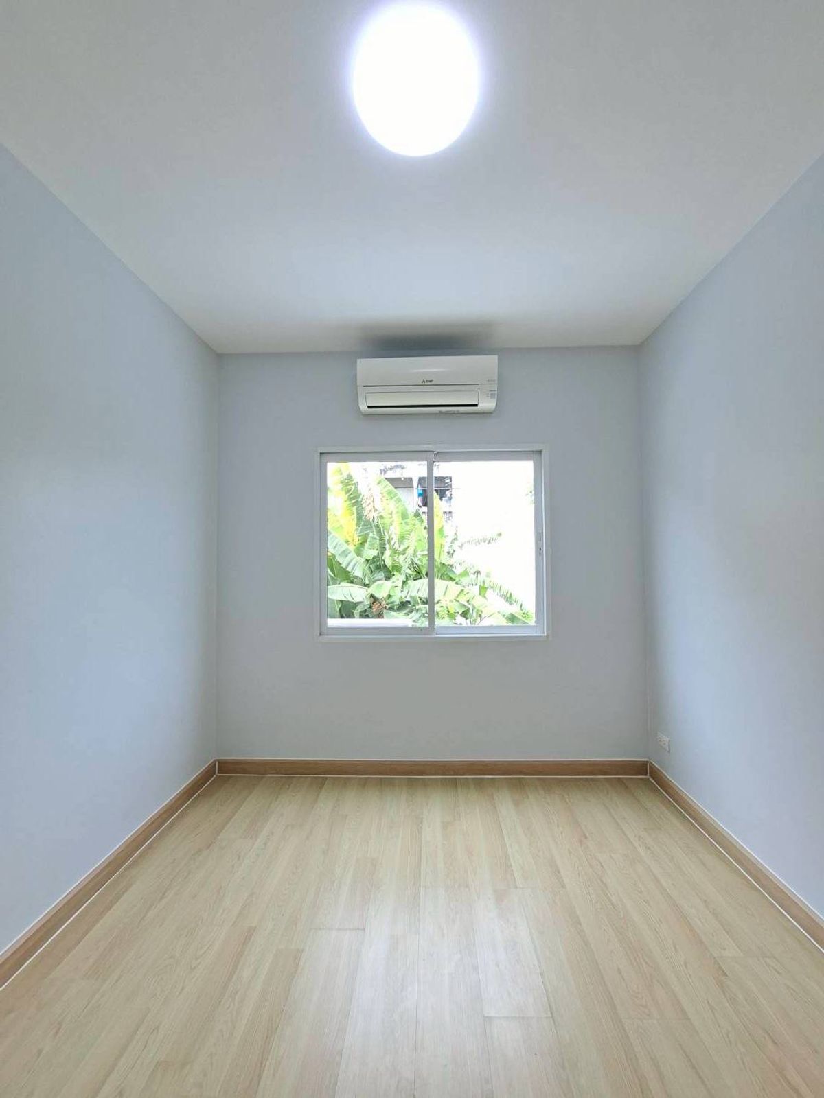 For RentSamut Prakan,Samrong : Twin house for the Village, The Village Exclusive Bang Na Km. 10, ready (N.1745)
