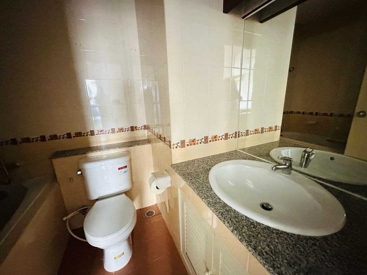 For SaleCondoSriracha Laem Chabang Ban Bueng : 11 Sriracha Condo View Size 46.47 sqm. Floor 11, Surasak 1 Road, Si Racha Subdistrict, Si Racha District, Chon Buri Province