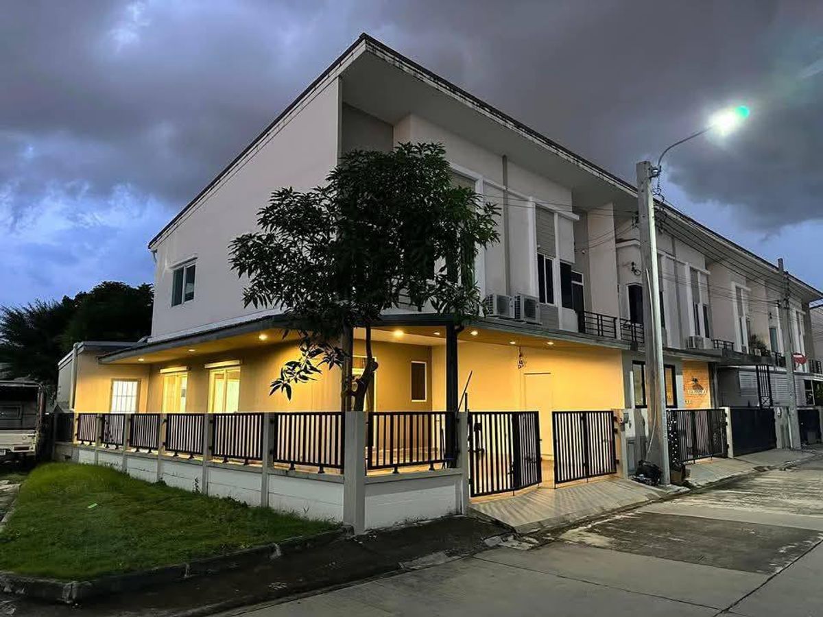 For RentTownhomeSamut Prakan,Samrong : N1782 Casa City Bangna Village for Rent