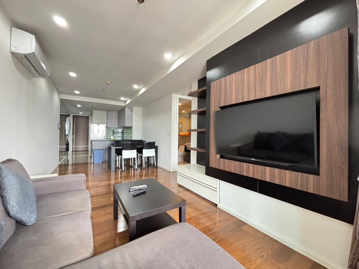 ให้เช่าคอนโดนานา : Condo for rent :  15 Sukhumvit Residence (BTS Nana )(Rt-01)