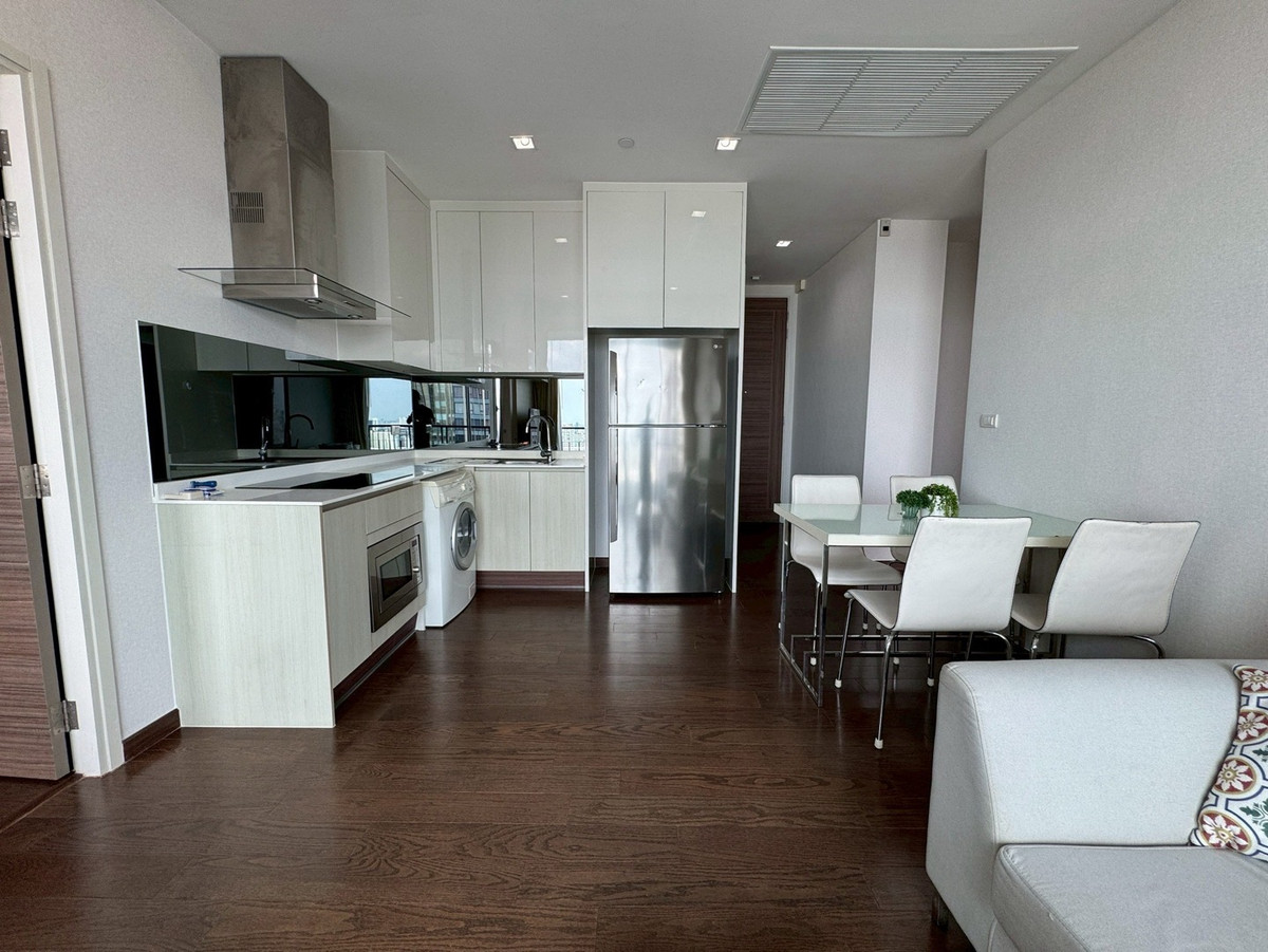 For RentCondoRama9, Petchburi, RCA : Q asoke - 2 bedrooms for rent, beautiful room, good condition, like new