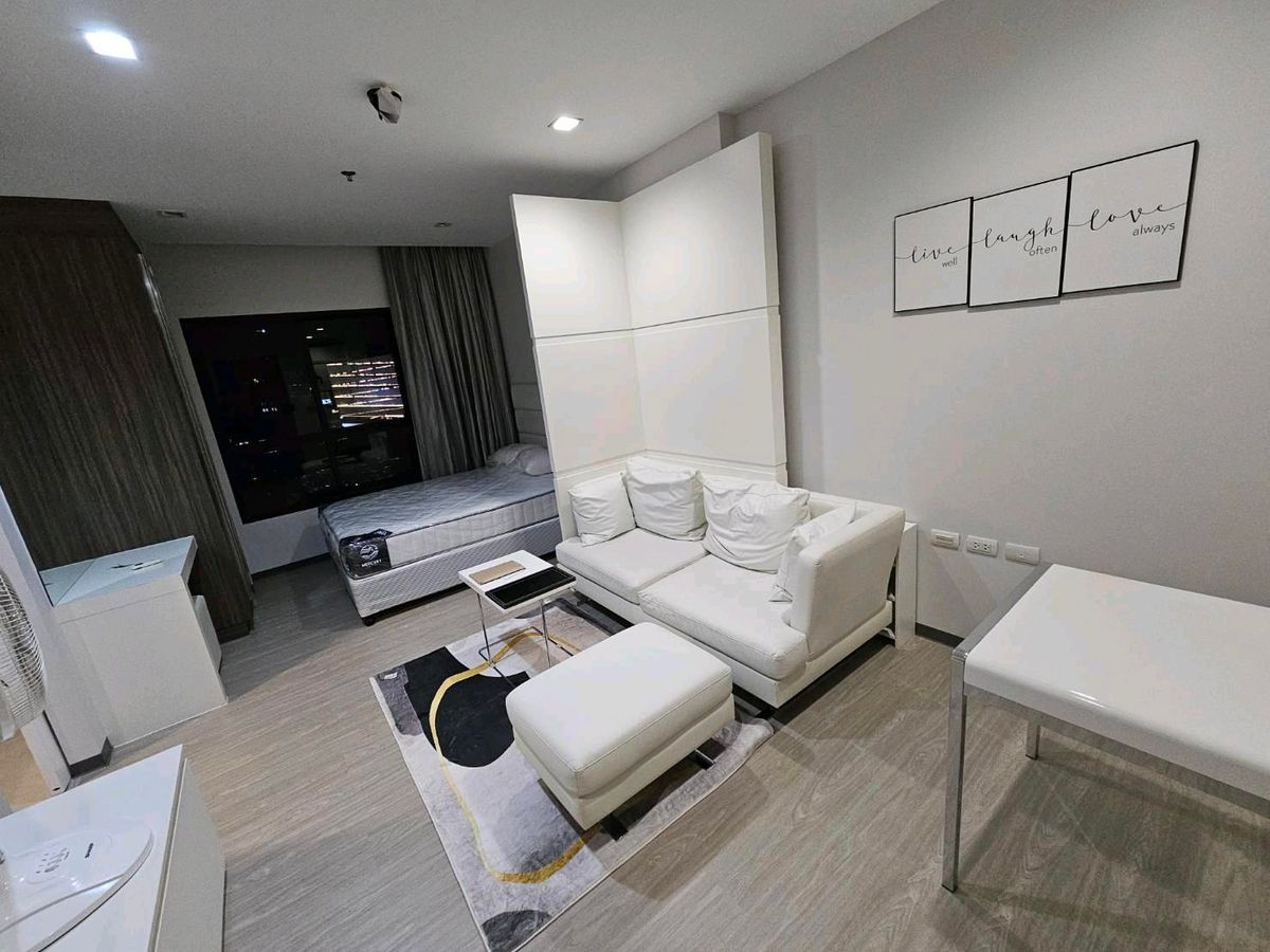 ให้เช่าคอนโดวงเวียนใหญ่ เจริญนคร : ให้เช่า คอนโด | คุ้มสุดในโครงการ “Urbano Absolute Sathon - Taksin” 31 ตร.ม. ใกล้ BTS กรุงธนบุรี