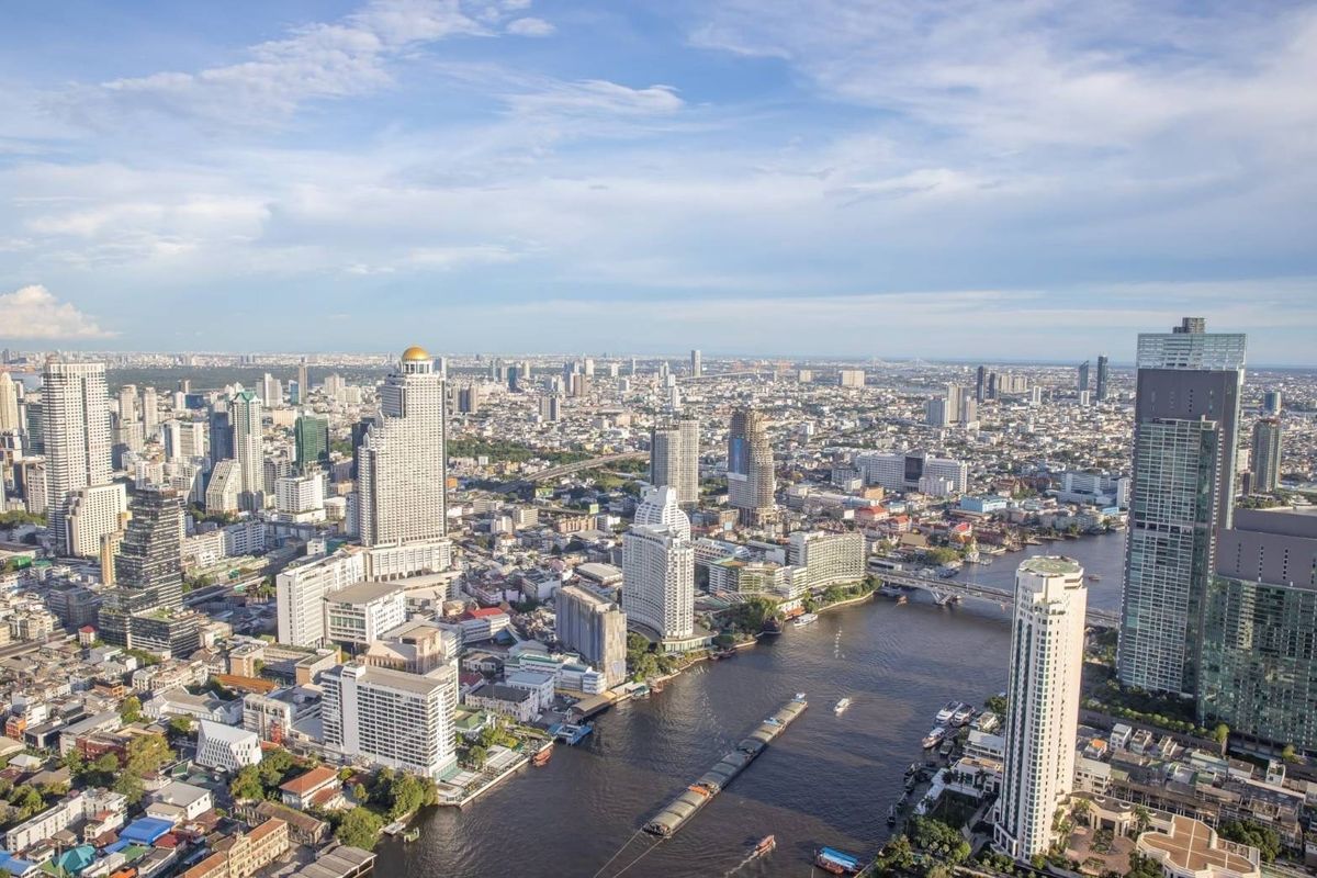 ให้เช่าคอนโดวงเวียนใหญ่ เจริญนคร : Magnolias Waterfront Residences: 3bed 3bath 146 sqm 160,000/mth. Am: 0656199198