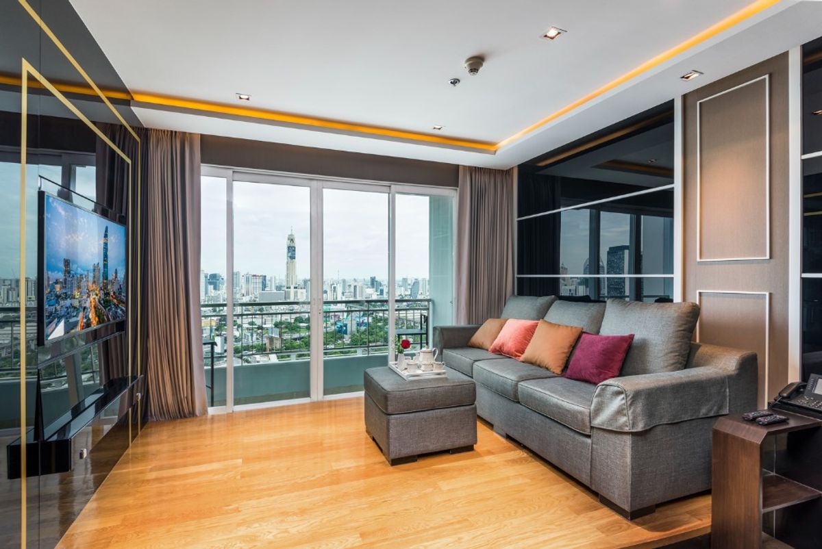 ให้เช่าคอนโดพระราม 9 เพชรบุรีตัดใหม่ RCA : ให้เช่าคอนโดหรู 2 ห้องนอน  Circle Condominium (เซอร์เคิล คอนโดมิเนียม)(Rt-01)