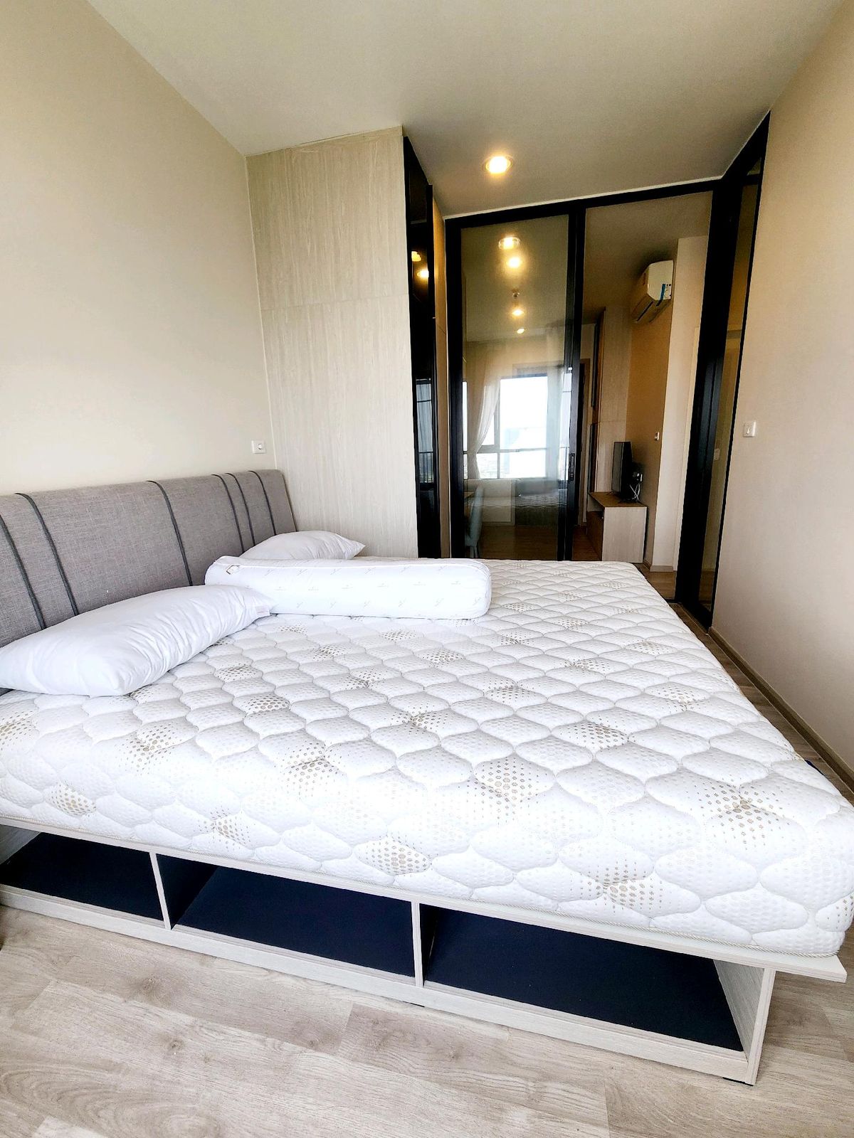 For SaleCondoBangna, Bearing, Lasalle : Condo for sale.