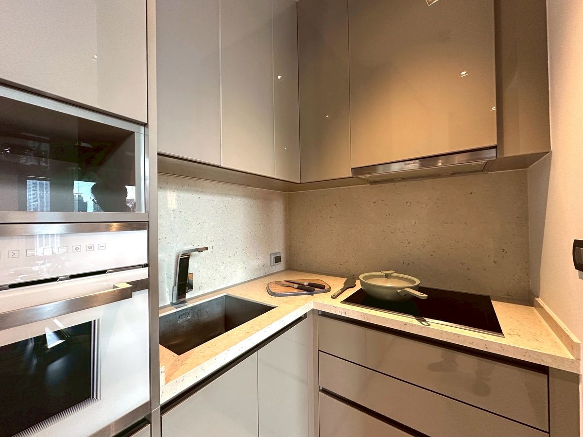 For RentCondoSukhumvit, Asoke, Thonglor : ✨ For Rent: The Diplomat 39 – A luxury condominium in the heart of Sukhumvit 39. Featuring 2 bedrooms, newly renovated, fully furnished, with stunning high-floor city views. located near BTS Phrom Phong, EmQuartier, Emporium, and Benjasiri Park 🌳