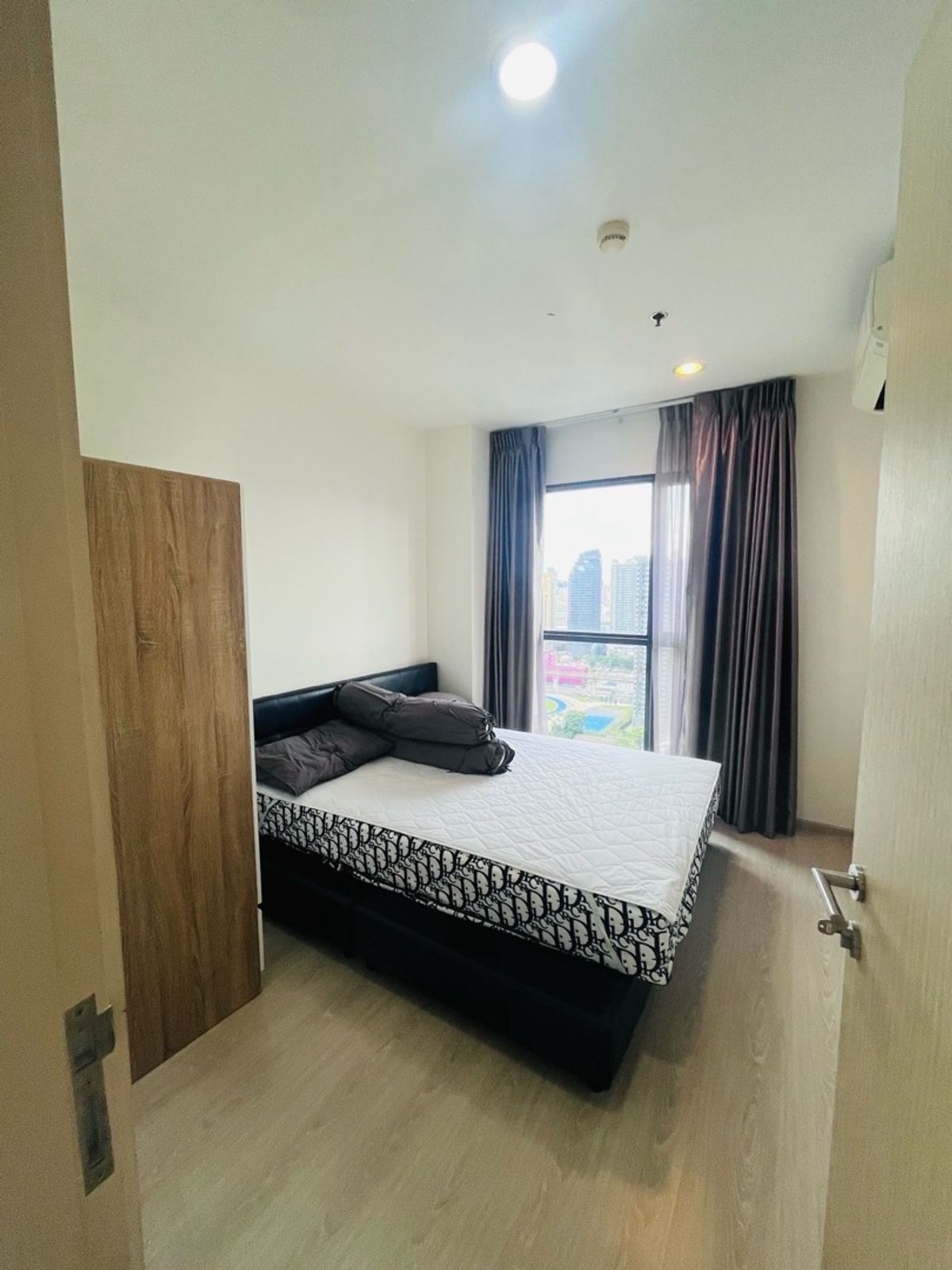 ให้เช่าคอนโดพระราม 9 เพชรบุรีตัดใหม่ RCA : 🔥2BR 24K Rama 9 🌟 Newly Renovated🔥