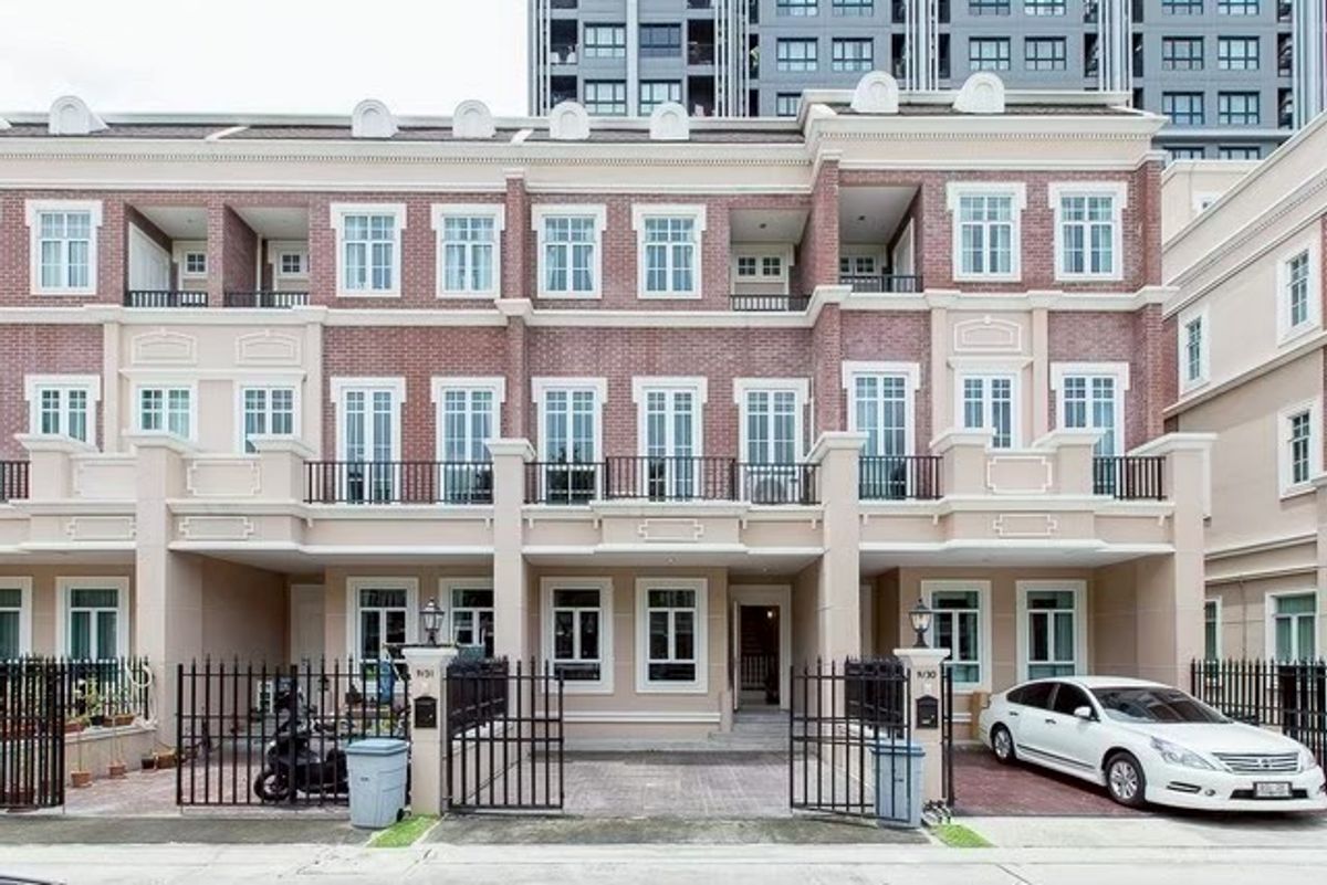 ให้เช่าทาวน์โฮมอ่อนนุช อุดมสุข : ทาวน์โฮมหรู Garden Square สุขุมวิท 77  Pet Friendly  ใกล้ โรงเรียน Bangkok Prep , BTS อ่อนนุช
