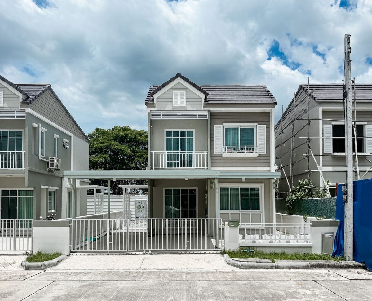 ขายปทุมธานี รังสิต ธรรมศาสตร์ : ขายบ้านแฝดพร้อมอยู่ ราคาไม่ถึง 3 ล้าน